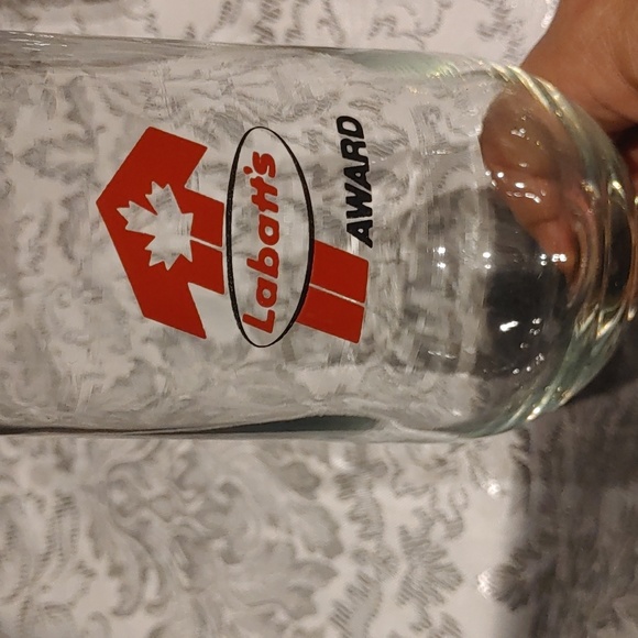 3/$50 4 Labatt's Award Stemmed Beer Glasses - Picture 3 of 3